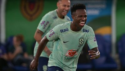Neymar Jr claims 'incredible' Vinicius Junior 'will certainly be crowned with the Ballon d'Or' in the - Eurosport
