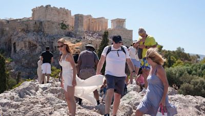 Soaring heat in Greece is keeping people indoors