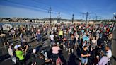 Hungary: Anti-government protest blocks bridge over tax law