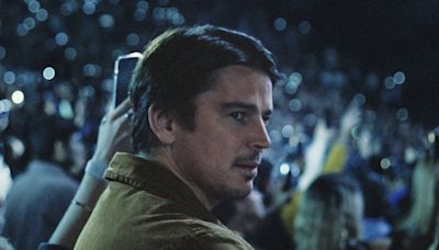 Movie Review: Josh Hartnett goes big as the serial killer in M. Night Shyamalan’s 'Trap'