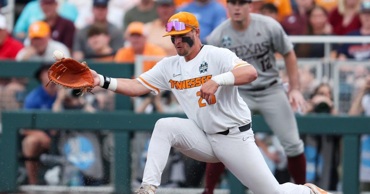 Tennessee's three errors costly in Game 1 loss at CWS