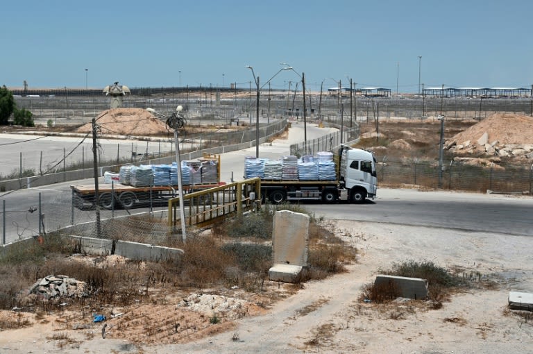 Commercial goods trucked into Gaza after aid logjams