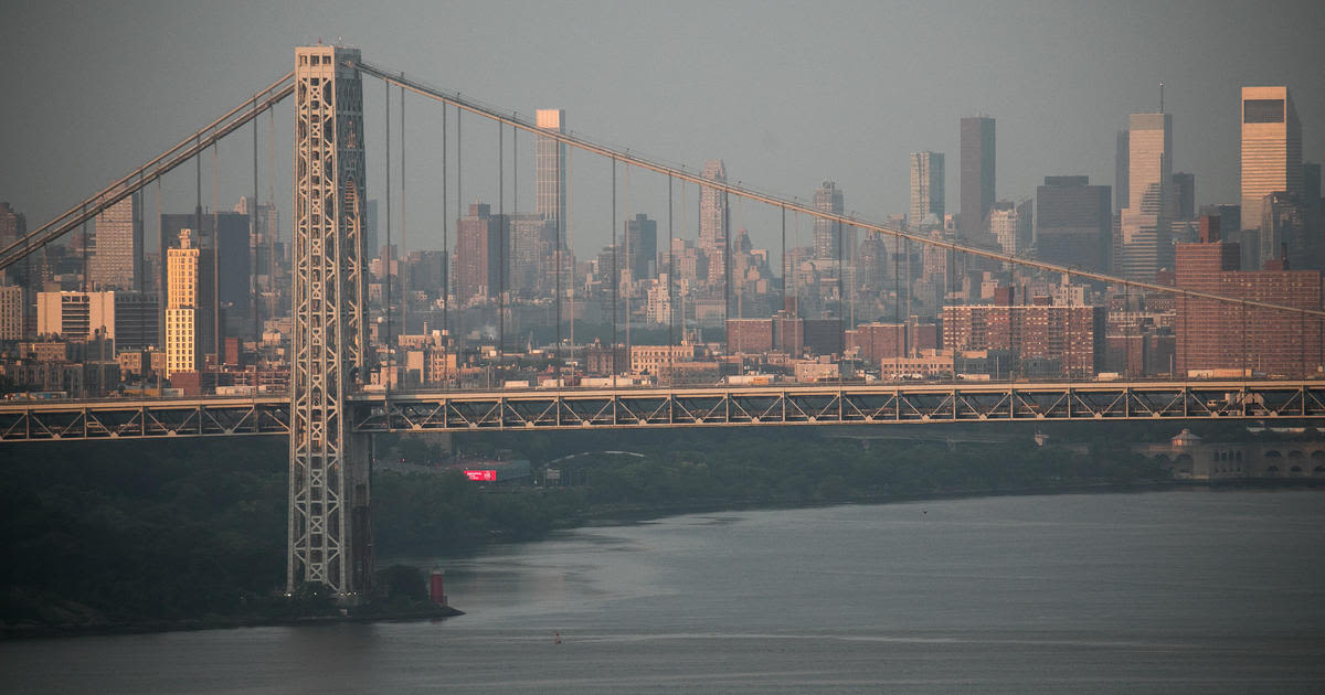 Major delays on George Washington Bridge, Cross Bronx Expressway due to fuel spill