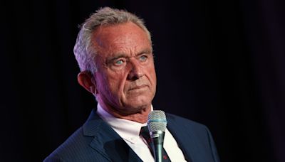 Robert F. Kennedy Jr. Releases Bizarre Video Telling Roseanne Barr About Finding a Dead Bear and Dumping It in Central Park