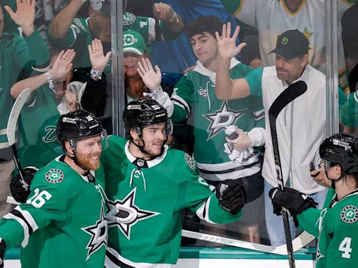 Stars oust defending Stanley Cup champ Golden Knights 2-1 in Game 7