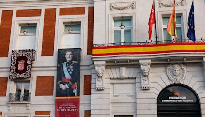 Madrid se engalana para celebrar los diez años de reinado de Felipe VI