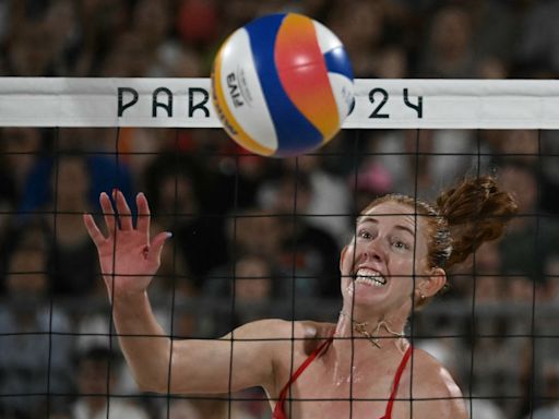 US women will be shut out of medals in beach volleyball as Hughes, Cheng fall to Swiss