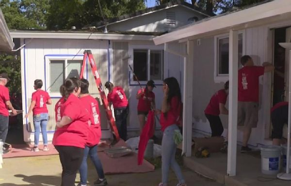 Volunteers help veteran make repairs to his Rocklin home