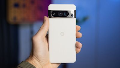 Google's "Find My Device" can locate offline Pixel 8 phones for a few hours after shutting down