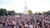 Photos show how the world is mourning Queen Elizabeth's death