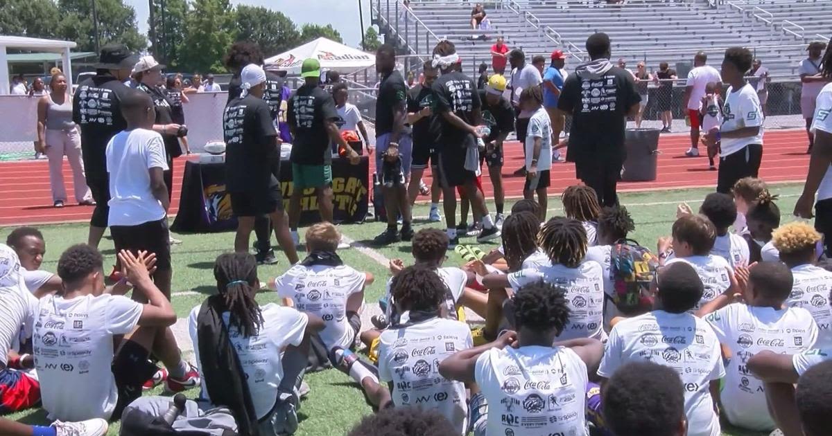 NFL free agent Diontae Spencer of New Iberia holds youth football camp