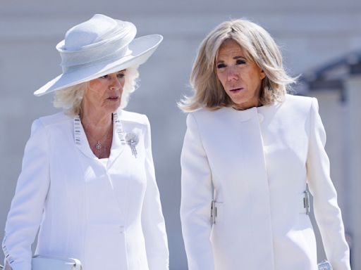 Brigitte Macron : "Elle se concentre sur…", ces échanges avec Camilla Parker Bowles en pleine tempête politique