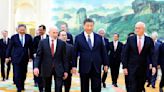 China’s Xi meets with U.S. business leaders, calls for closer ties