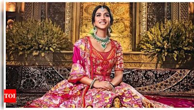 Mrs Radhika Ambani's exquisite FIRST look for the Aashirwad ceremony unveiled! - See photos | Hindi Movie News - Times of India