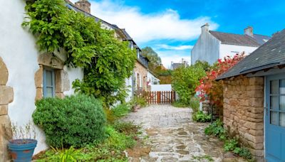 Mélanie Laurent : découvrez sa maison "coupée du monde" sur une île en Bretagne