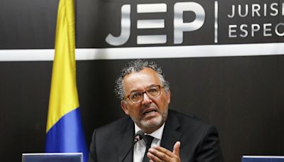 La JEP ratifica la imputación por esclavitud y secuestros al exsecretariado de las FARC