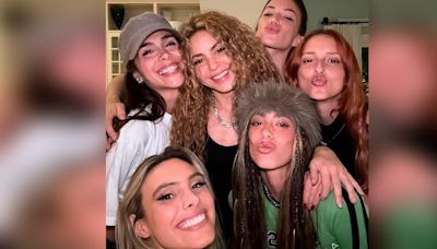 El divertido encuentro de Shakira con Tini Stoessel y Stefi Roitman: “La soltería es un estado mental”