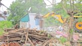 Illegal structures demolished as part of plan to restore pond near Vaniyambadi town