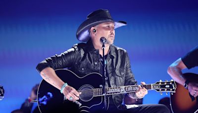 Jason Aldean Pays Tribute to Toby Keith With ‘Should’ve Been a Cowboy’ at 2024 ACM Awards