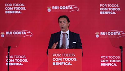 Rui Costa garante que Roger Schmidt fica no Benfica em 2024-25