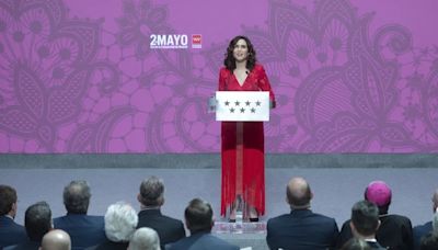 Ayuso evita la confrontación y protagoniza un Dos de Mayo muy institucional: “En Madrid defendemos la verdad, la unidad y la Constitución”