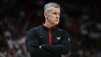 Billy Donovan Endorsed by Bulls Exec Karnišovas, Says HC Needs 'Better Resources'