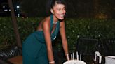 Fotos: Livia Silva, de Renascer, celebra aniversário de 19 anos ao lado de Selton Mello