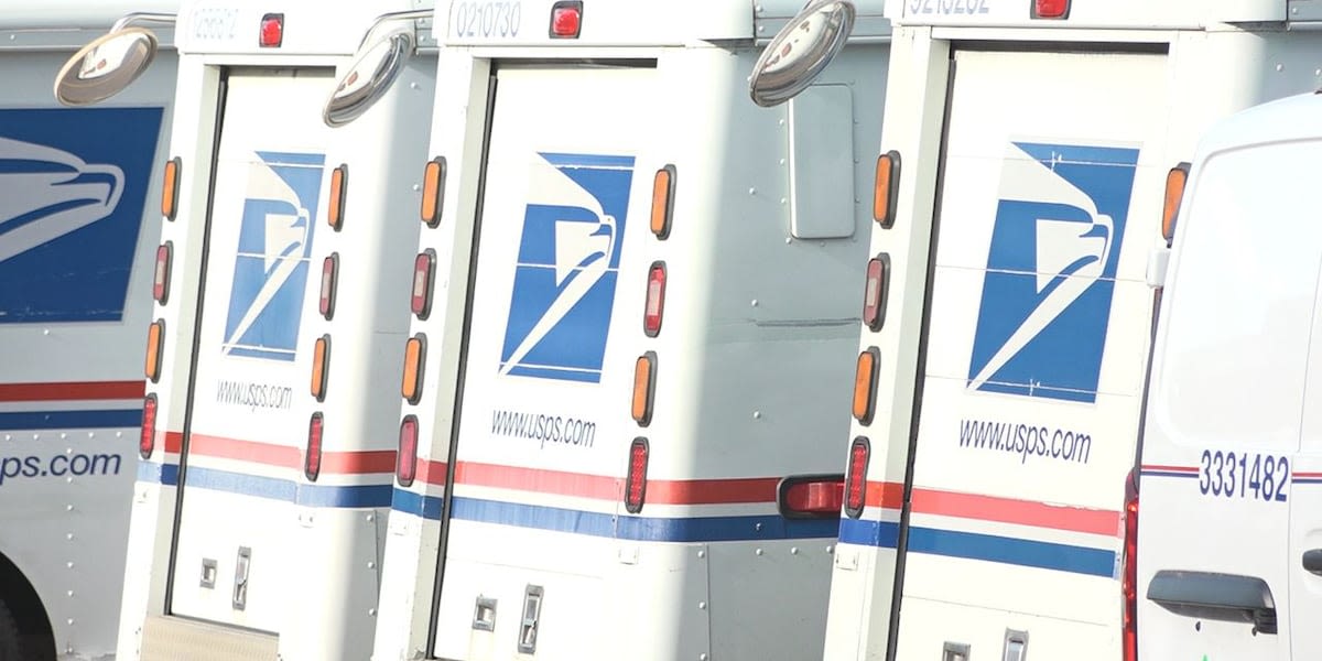 Sen. Tina Smith pens letter to Postmaster General amid mail delays