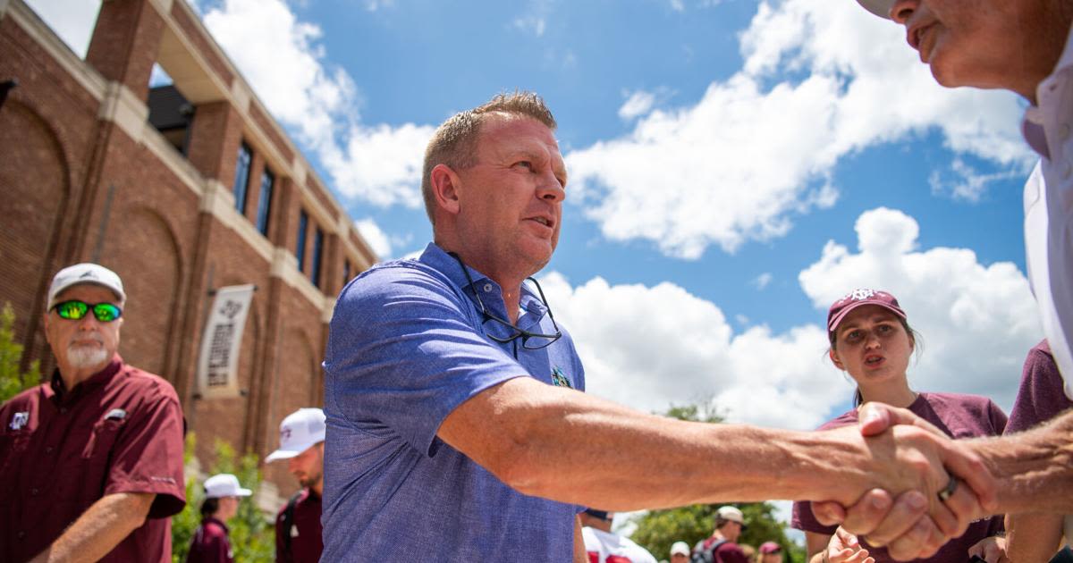 Texas A&M baseball coach Jim Schlossnagle leaving for Texas