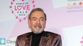 Neil Diamond only just finds acceptance in Parkinson's diagnosis