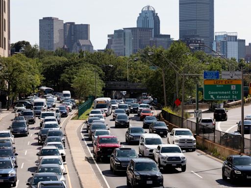 Here's the best and worst times to hit the road during Memorial Day weekend