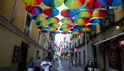 Cortes de tráfico y prohibición de aparcar en las fiestas del Orgullo de Madrid 2024: zonas y fechas