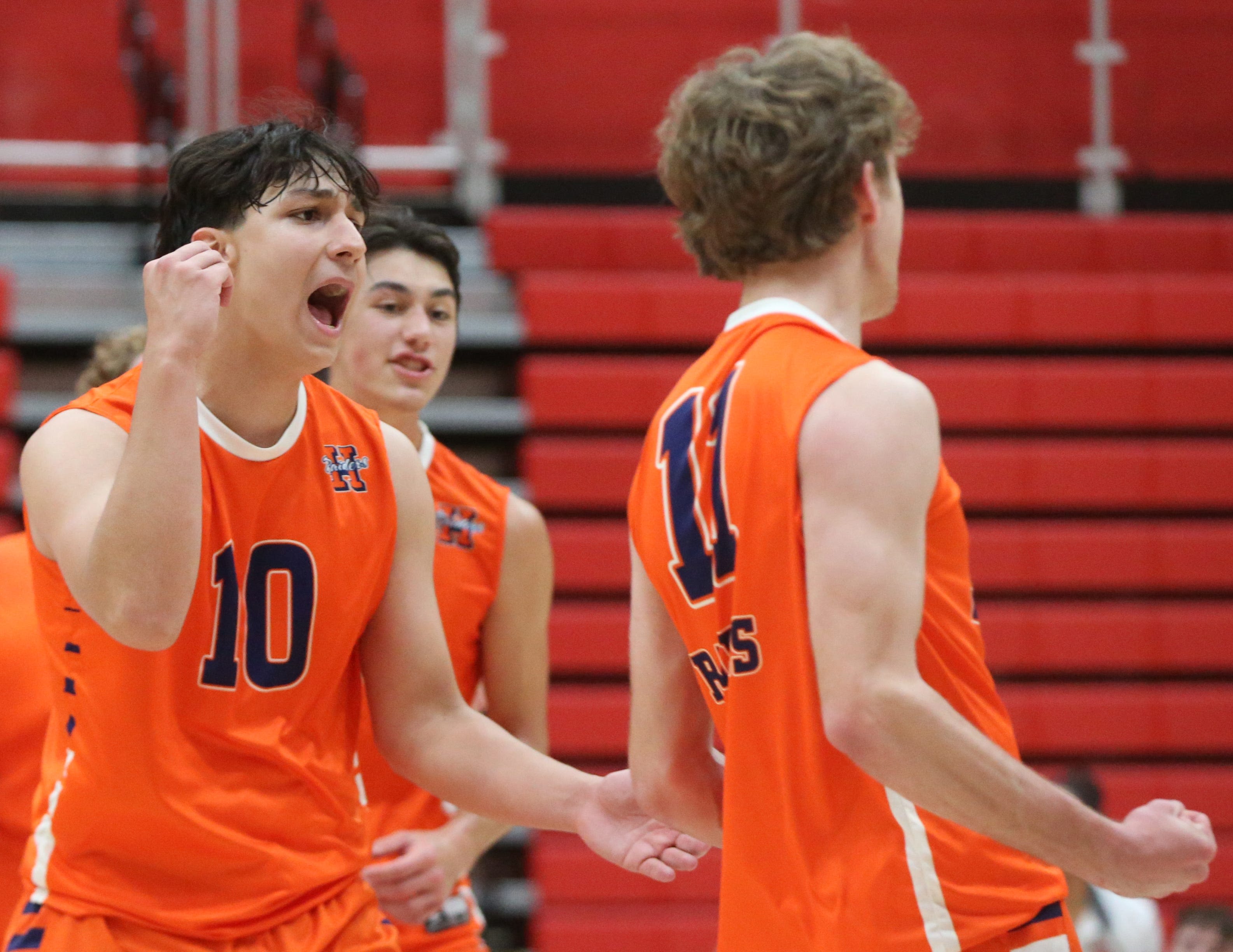 Harrison reaches boys volleyball sectional title match against Westfield