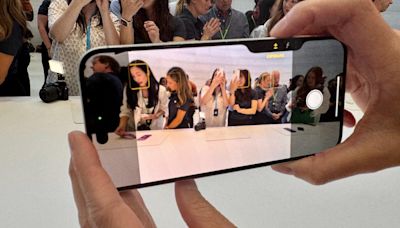 iPhone 16 and iPhone 16 Plus Hands-On: Camera Key, Action Button, New Colors