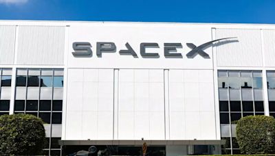 Elon Musk Announces SpaceX Plans For Five Uncrewed Starship Missions To Mars In Two Years