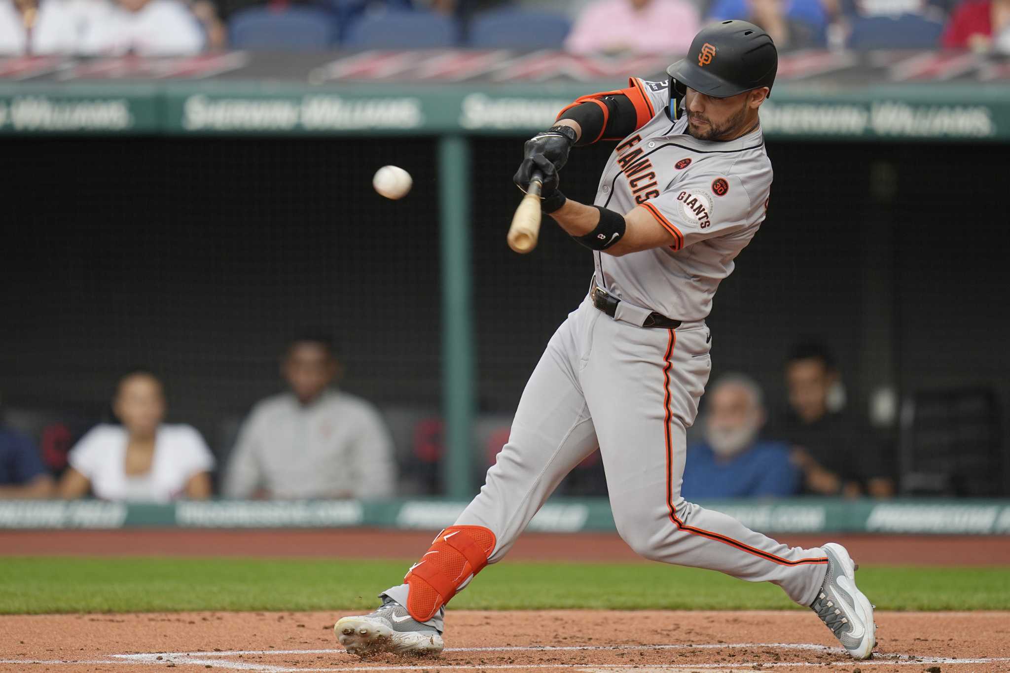 Michael Conforto has a 2-run double, the Giants beat the Guardians 4-2