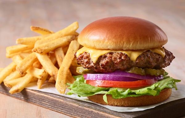 Happy National Cheeseburger Day! Here are the best deals for free — and cheap — cheeseburgers