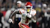 Chiefs re-sign McKinnon, decline 5th year on Edwards-Helaire