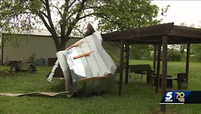 'Surprised to see this much damage': Shawnee residents wake up to tornado sirens, storm damage