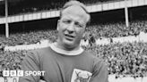 Jeff Whitefoot: Busby Babe and Nottingham Forest FA Cup winner dies aged 90