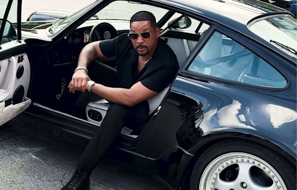 Will Smith recreates an iconic 'Bad Boys' pose nearly 30 years later
