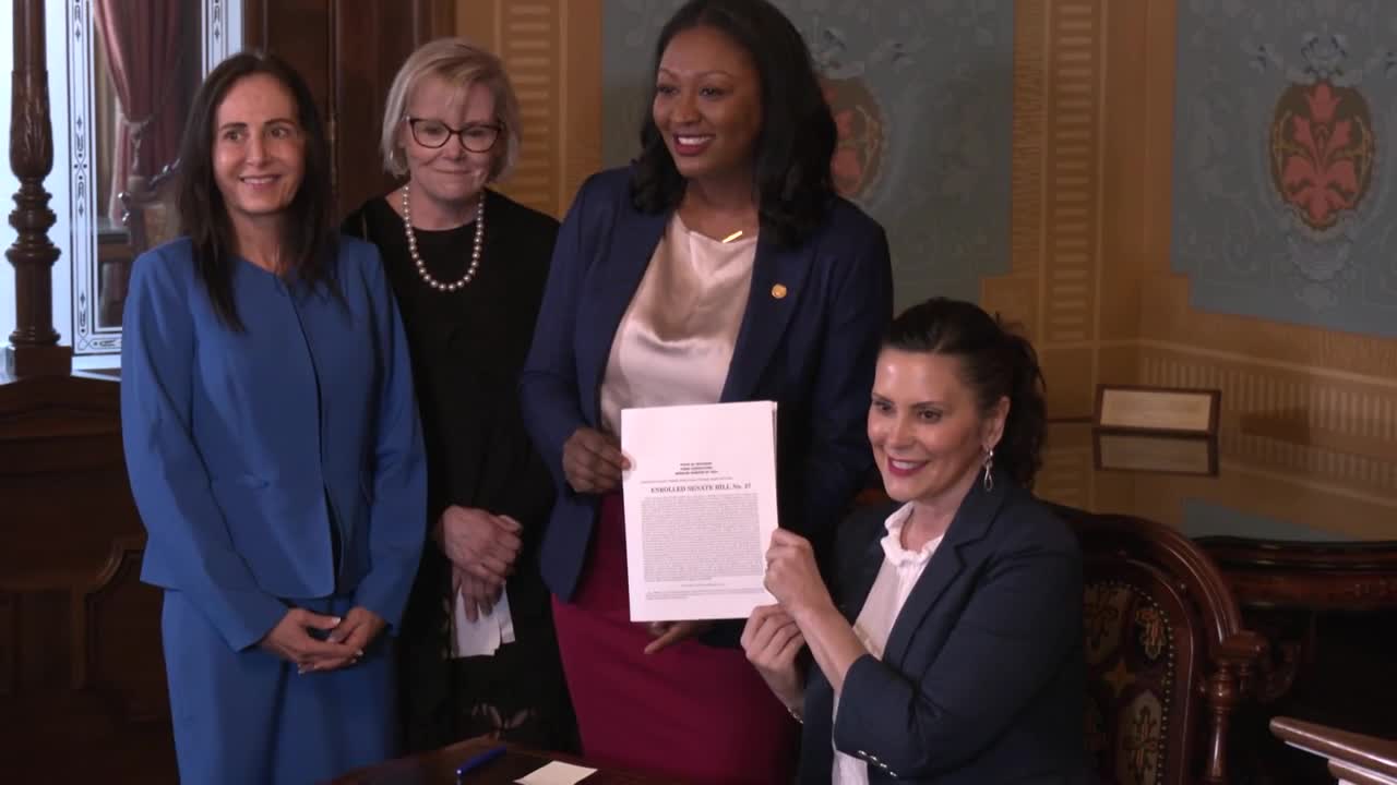 Whitmer signs bill requiring insurers to provide equal mental health coverage