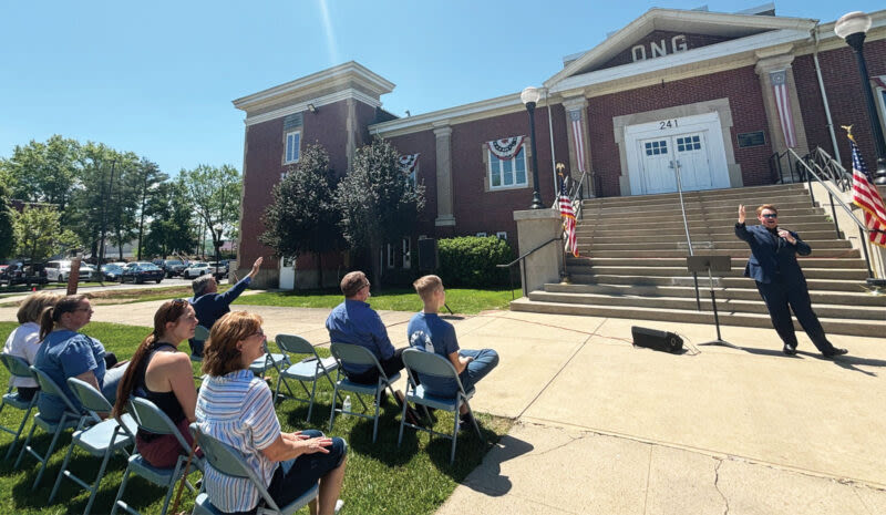 ‘Hunger for Prayer:’ Crowd gathers for National Day of Prayer