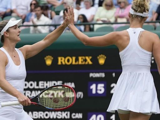 Siniakova and Townsend to play Routliffe and Dabrowski in Wimbledon women’s doubles final