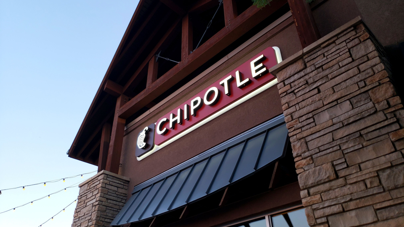 Overpriced and Overcooked: Sell Chipotle Stock Now