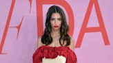 Emily Ratajkowski se apunta a una app de citas: ¿problemas con Pete Davidson?