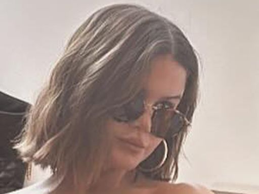 Maren Morris drops 'thirst traps' as singer flashes toned figure in teeny bikini