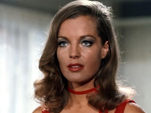 Romy Schneider, la dulce princesita que se rebeló ante su madre nazi, vivió un eterno romance con Alain Delon y murió atormentada por el dolor