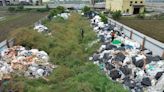 惡劣！100噸回收廢塑膠違法堆置農地 2環保公司下場曝光 - 社會