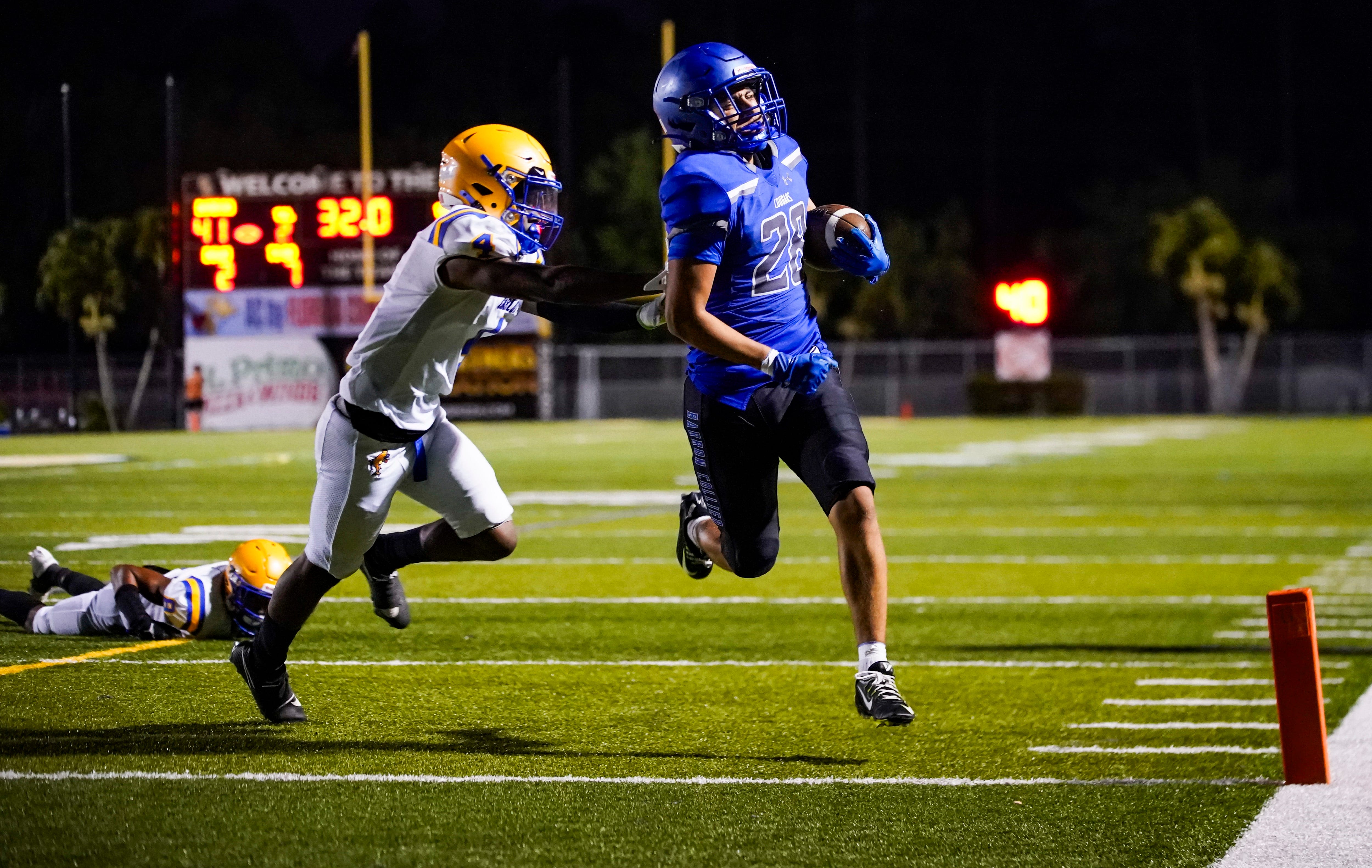 Tuesday Spring Football: Barron Collier, South Fort Myers win, Naples battles with Venice